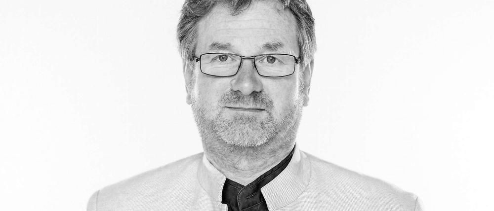 Potraitfoto Prof. Dr.-Ing. Carsten Busch